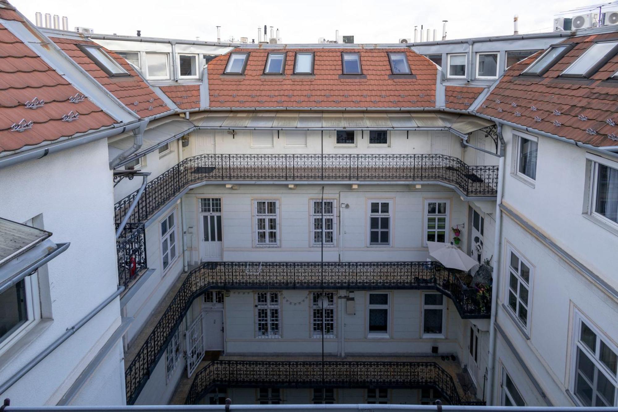 Naomi & Sophia Apartman Budapest Eksteriør bilde